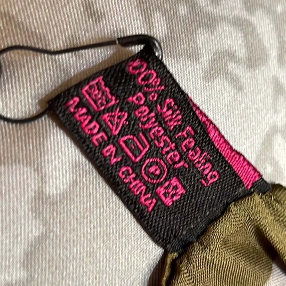 NEW The Madrid Off The Shoulder with Dolman Sleeves Dress - Picture 15 of 16